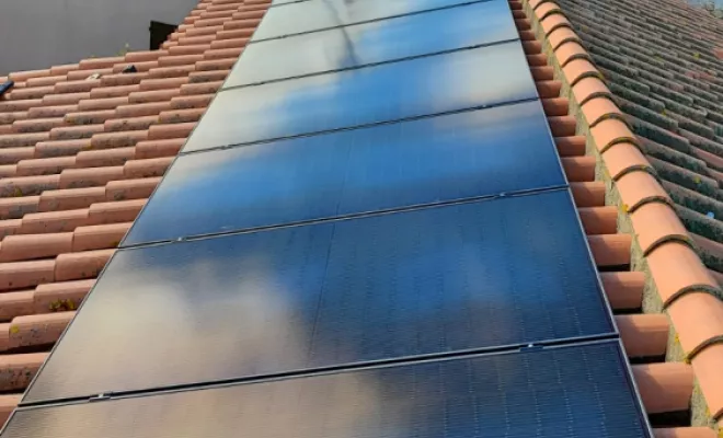 Pose de panneaux solaires sur tout type de toiture, Narbonne, LR ECO ENERGIES